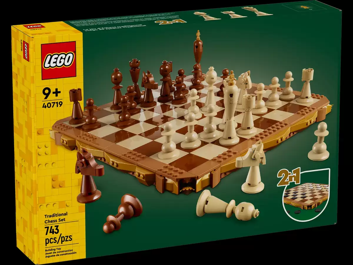 LEGO Traditional Chess Set